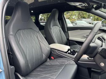 Ford Explorer 5Dr Premium Extended Range 2WD Auto