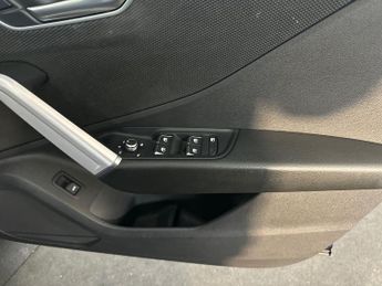 Audi Q2 5Dr S Line 35 1.5 TFSI Auto