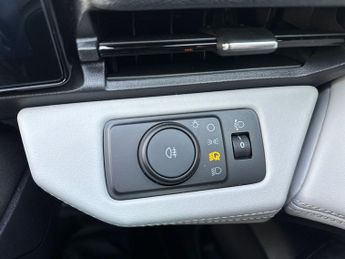 Ford Puma Gen-E 5Dr Select Standard Range Auto