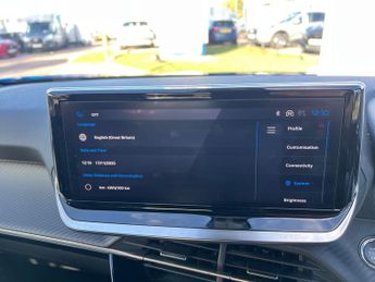 Peugeot 2008 5Dr Allure 100kW 50kWh Auto