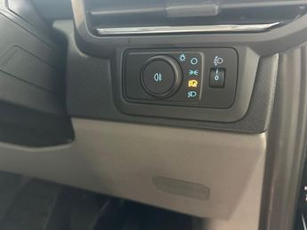 Ford Tourneo Custom 340 SWB Titanium X 65kWh 160kw / 218PS RWD Auto