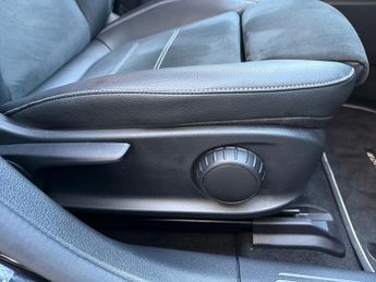 Mercedes-Benz A Class Mercedes A200 5Dr AMG-Line Executive Edition 1.3 Auto