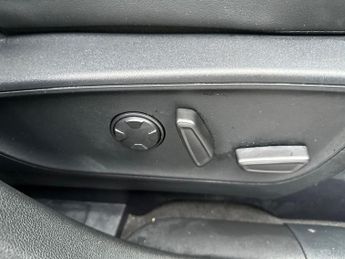 Ford Kuga 5Dr Active 2.5 PHEV 243PS 2WD Auto