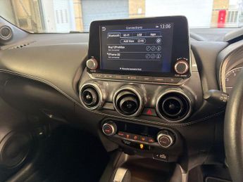 Nissan Juke 5Dr N-Connecta 1.0 DiG-T 114PS Auto