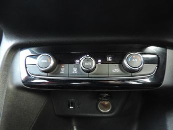 Vauxhall Corsa 100kW SRi Nav Premium 50kWh 5dr Auto [7.4kWCh]