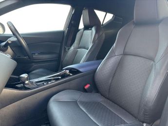 Toyota C-HR 1.8 Hybrid Dynamic 5dr CVT