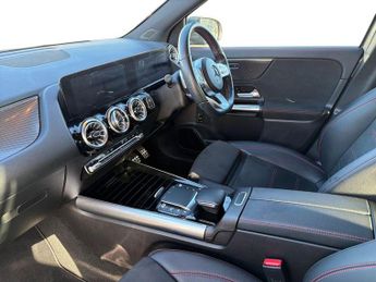 Mercedes-Benz GLA Class Mercedes GLA 180 5Dr AMG Line Premium 1.3 Auto