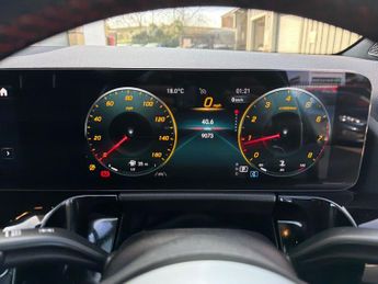 Mercedes-Benz GLA Class Mercedes GLA 180 5Dr AMG Line Premium 1.3 Auto