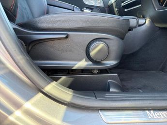 Mercedes-Benz GLA Class Mercedes GLA 180 5Dr AMG Line Premium 1.3 Auto