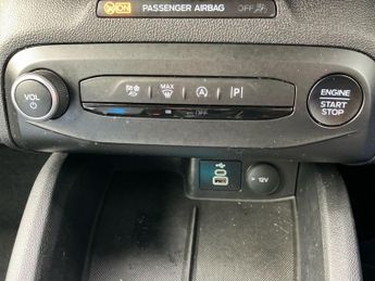 Ford Focus 1.0 EcoBoost Hybrid mHEV 155 ST-Line 5dr Auto