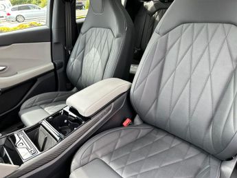 Ford Capri 5Dr Premium Extended Range 2WD Auto