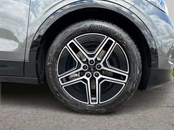 Ford Capri 5Dr Premium Extended Range 2WD Auto