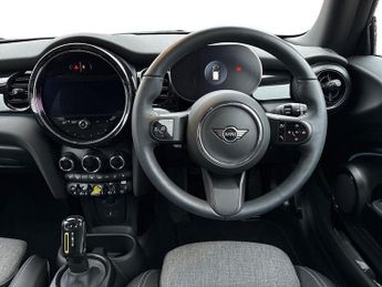 MINI HATCHBACK 135kW Cooper S Level 2 33kWh 3dr Auto