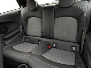 MINI HATCHBACK 135kW Cooper S Level 2 33kWh 3dr Auto