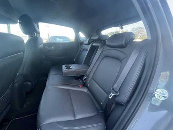 Hyundai Kona Premium SE Electric 64kWh EV (204ps)