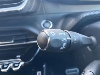 Peugeot 2008 5Dr GT 100kW 50kWh Auto