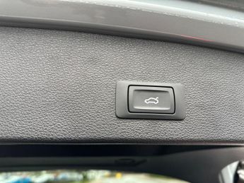 Audi Q2 5Dr S Line 35 1.5 TFSI Auto