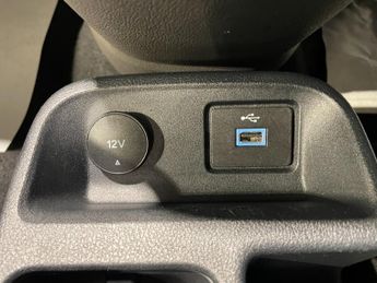 Ford Grand Tourneo Connect 1.5 EcoBlue (120PS) Automtaic Titanium 5dr**7 seater**