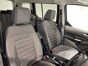 Ford Grand Tourneo Connect 1.5 EcoBlue (120PS) Automtaic Titanium 5dr**7 seater**