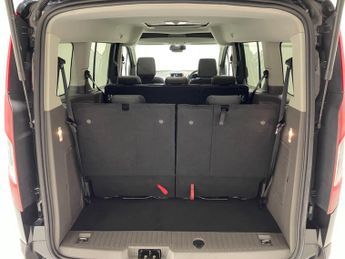 Ford Grand Tourneo Connect 1.5 EcoBlue (120PS) Automtaic Titanium 5dr**7 seater**