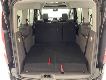 Ford Grand Tourneo Connect 1.5 EcoBlue (120PS) Automtaic Titanium 5dr**7 seater**