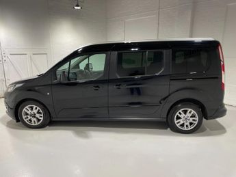 Ford Grand Tourneo Connect 1.5 EcoBlue (120PS) Automtaic Titanium 5dr**7 seater**