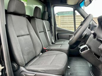 Mercedes-Benz Sprinter 314 CDI 143 L2 MWB LOW LOADER PLATFORM CAB LUTON WITH RAMP FWD A