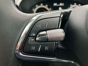 Skoda FABIA 1.0 TSI 110 SE Comfort 5dr DSG