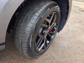 Land Rover Range Rover Evoque 2.0 D200 R-Dynamic SE 5dr Auto