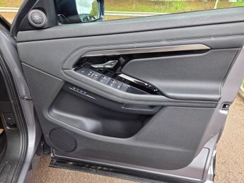 Land Rover Range Rover Evoque 2.0 D200 R-Dynamic SE 5dr Auto