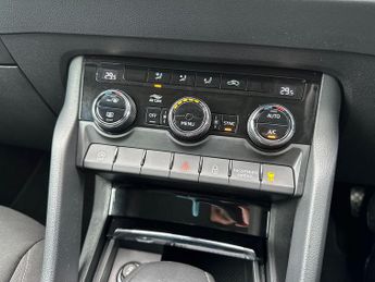 Skoda KAROQ 5Dr SE 1.5 Auto