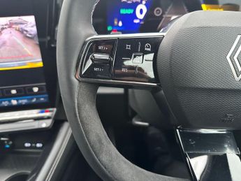 Renault Austral 5Dr Iconic Esprit Alpine 1.2 E-Tech FHEV Auto