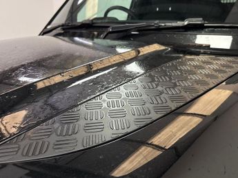 Land Rover Defender D250 Hard Top S 3.0l 250ps Auto 