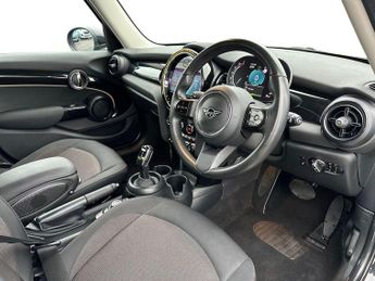 MINI HATCHBACK Cooper 5Dr Classic 1.5 Auto