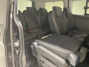 Ford Tourneo Custom 2.0 EcoBlue (130PS) Automtaic Titanium L1 5dr**8 seater**