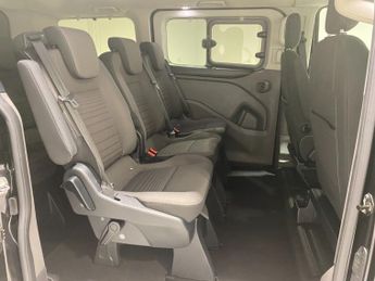 Ford Tourneo Custom 2.0 EcoBlue (130PS) Automtaic Titanium L1 5dr**8 seater**