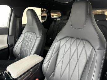 Ford Explorer 5Dr Premium Extended Range 2WD Auto