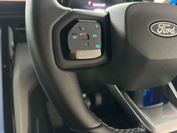 Ford Explorer 5Dr Premium Extended Range 2WD Auto