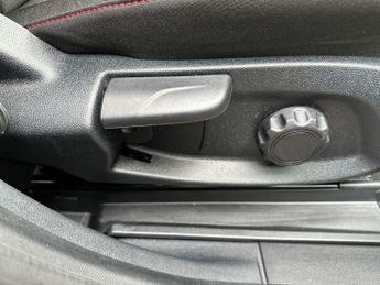 Ford Puma 5Dr ST-Line 1.0 MHEV 125PS Auto