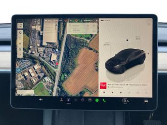 Tesla Model Y Long Range AWD 5dr Auto