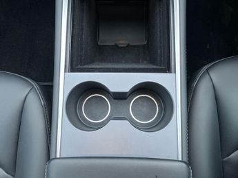 Tesla Model Y Long Range AWD 5dr Auto