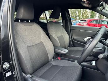Toyota Yaris Cross 5Dr Design 1.5 Hybrid Auto