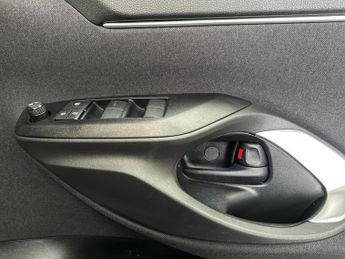 Toyota Yaris Cross 5Dr Design 1.5 Hybrid Auto