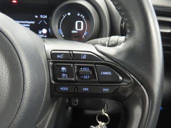 Toyota Yaris 1.5 Hybrid Design 5dr CVT