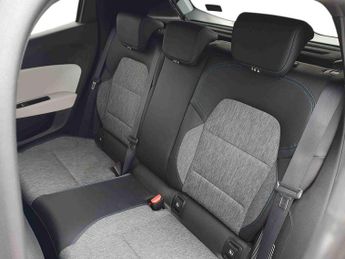 Renault Clio 1.6 E-TECH Hybrid 140 Launch Edition 5dr Auto