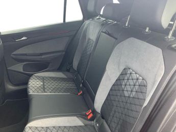 Volkswagen Golf 2.0 TDI 150 R-Line 5dr DSG