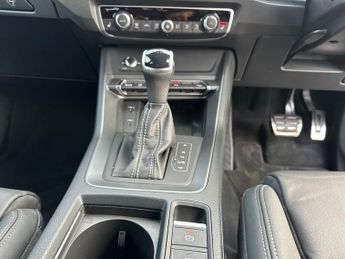 Audi Q3 5Dr S Line 35 1.5 TFSI Auto