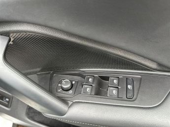 Volkswagen Tiguan VW  5Dr R-Line 1.5 PHEV TSI Auto