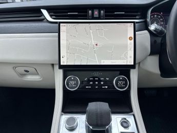 Jaguar F-pace 5Dr Dynamic HSE 2.0D Auto