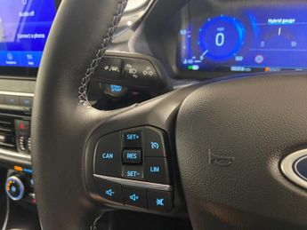 Ford Fiesta 1.0 Turbo EcoBoost (125PS) mHEV Automatic Titanium X 5dr.